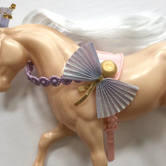 Barbie Prince And The Pauper Horse Pony Collectible Mattel - Picture 3 of 5